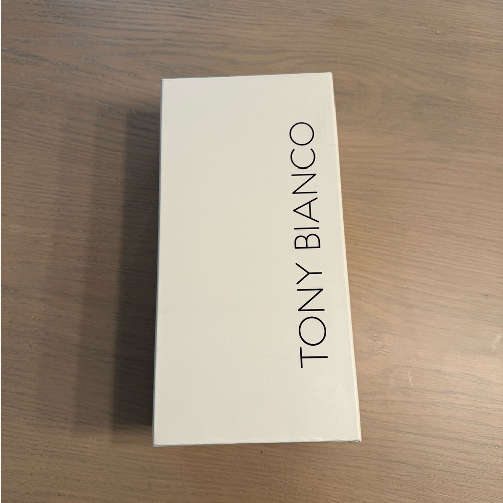 Tony Bianco Tan Suede Flats - NIB - Picture 7 of 7